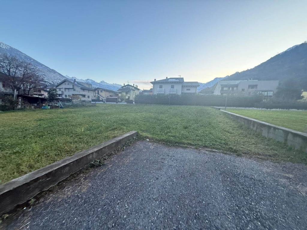 casa indipendente in vendita a Cosio Valtellino in zona Regoledo