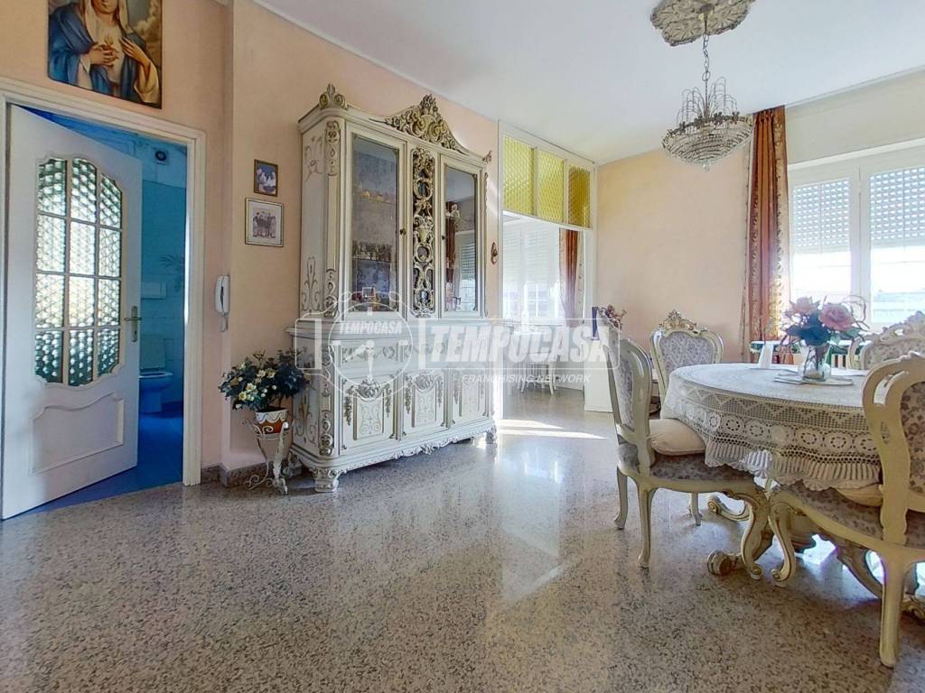 appartamento in vendita a Seveso in zona Baruccana