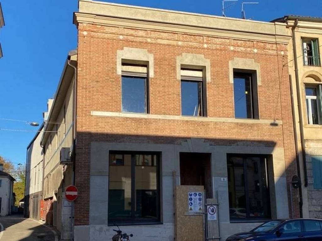 appartamento in vendita a Vicenza in zona Borgo Berga