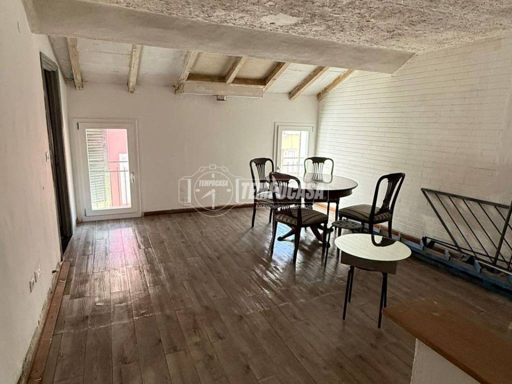 appartamento in vendita a Reggio nell'Emilia in zona Città Storica