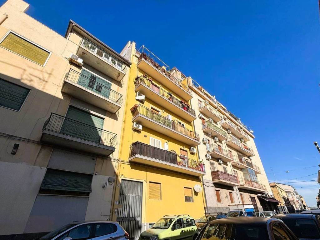 appartamento in vendita a Catania in zona Picanello