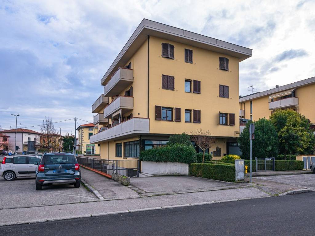 appartamento in vendita ad Agliana