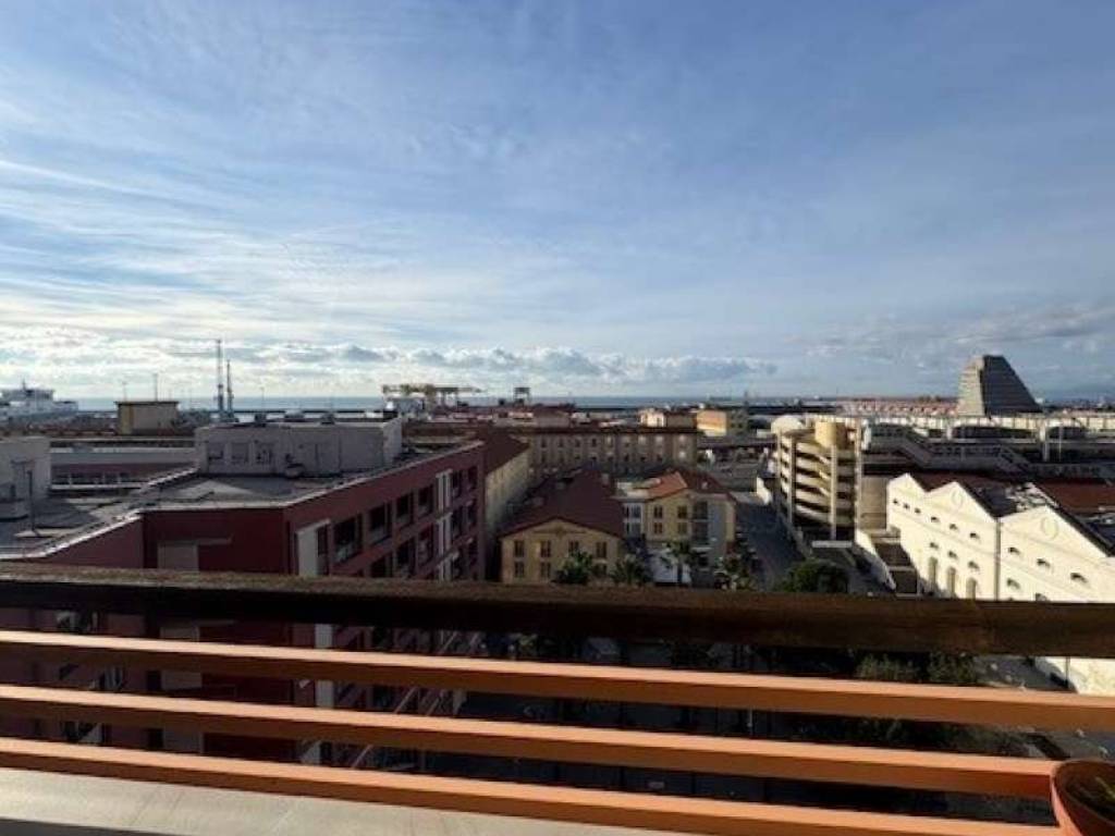 appartamento in vendita a Genova in zona Sampierdarena