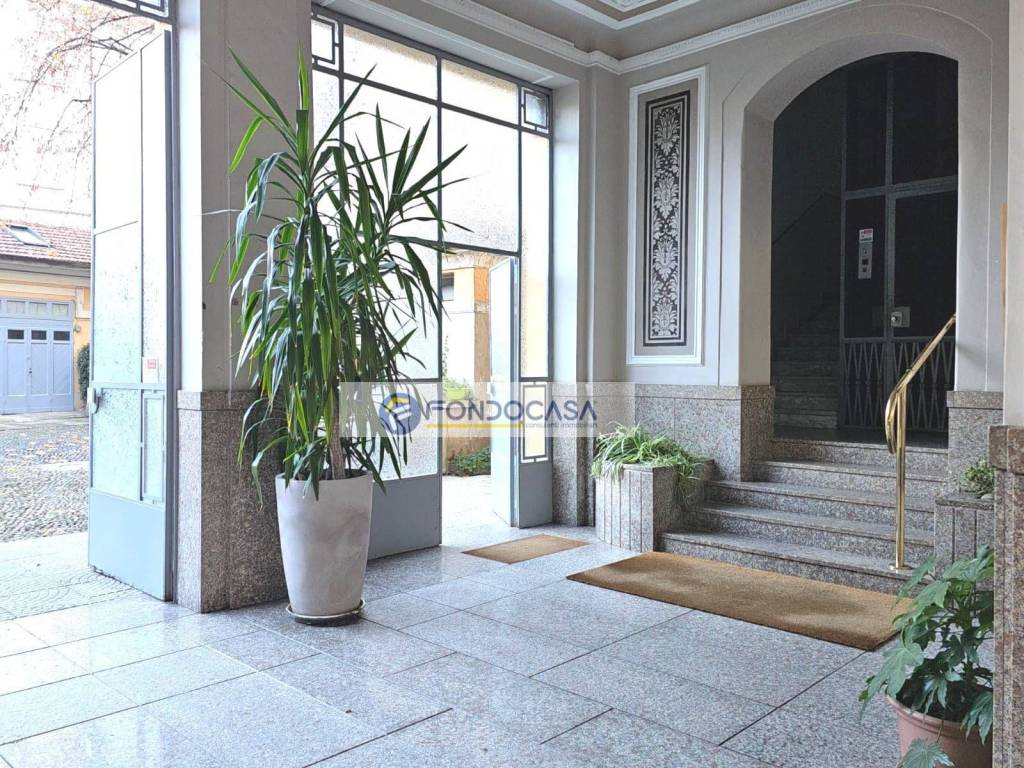 appartamento in vendita a Milano in zona Solari