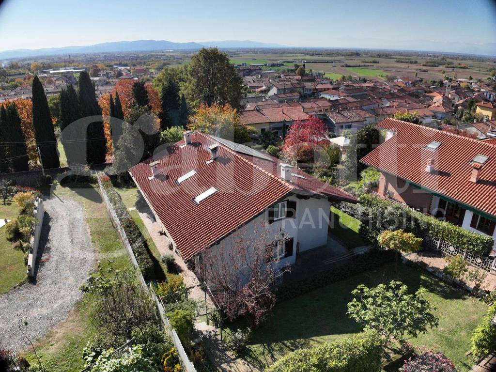 casa indipendente in vendita a Mazzè