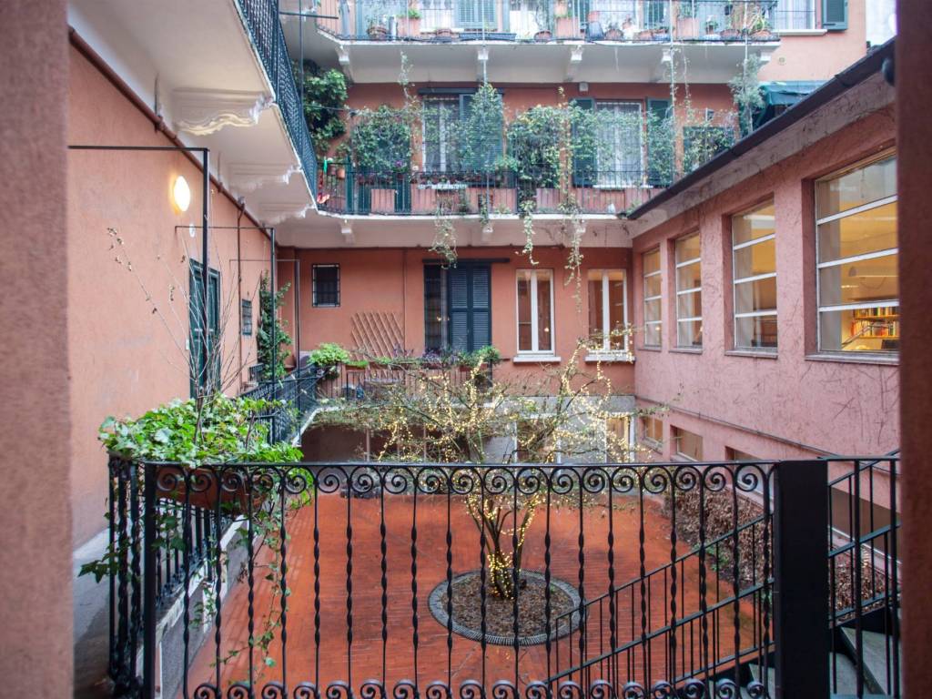appartamento in vendita a Milano in zona Isola