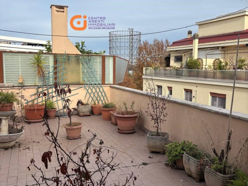 appartamento in vendita a Roma in zona Portuense