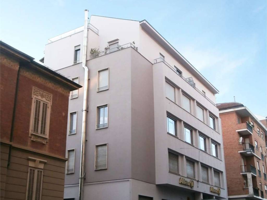 appartamento in vendita ad Asti in zona Corso Dante