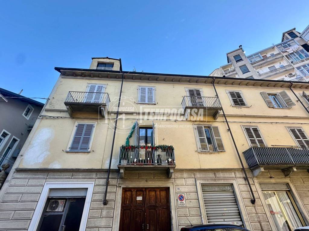 appartamento in vendita a Torino in zona Cenisia