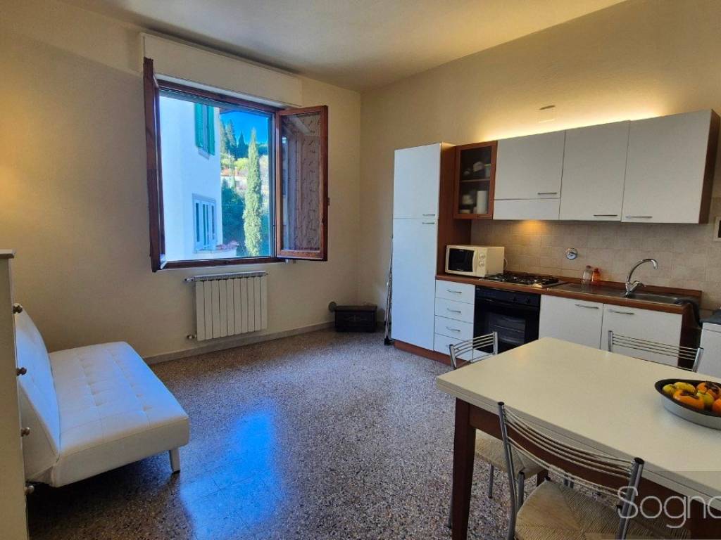appartamento in vendita a Firenze in zona Campo di Marte