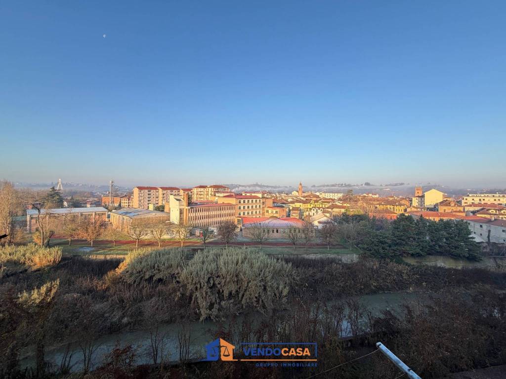 appartamento in vendita a Nizza Monferrato