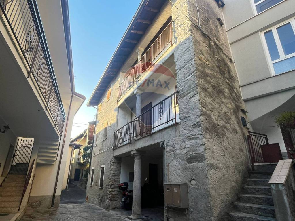 appartamento in vendita a Duno