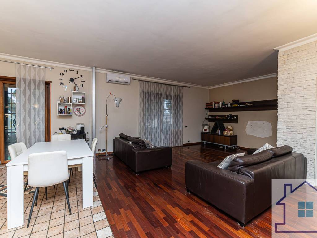 appartamento in vendita a Roma in zona Finocchio