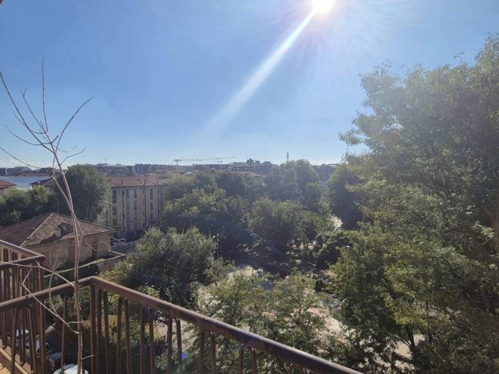 appartamento in vendita a Milano in zona Solari