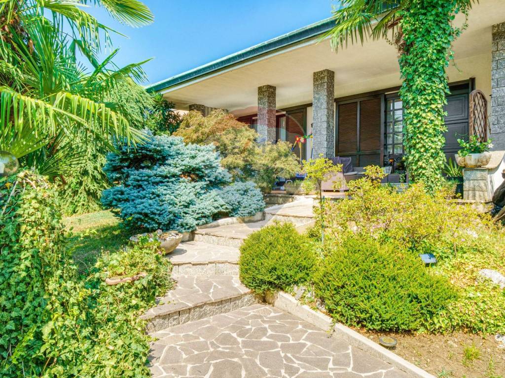 casa indipendente in vendita a Castellanza