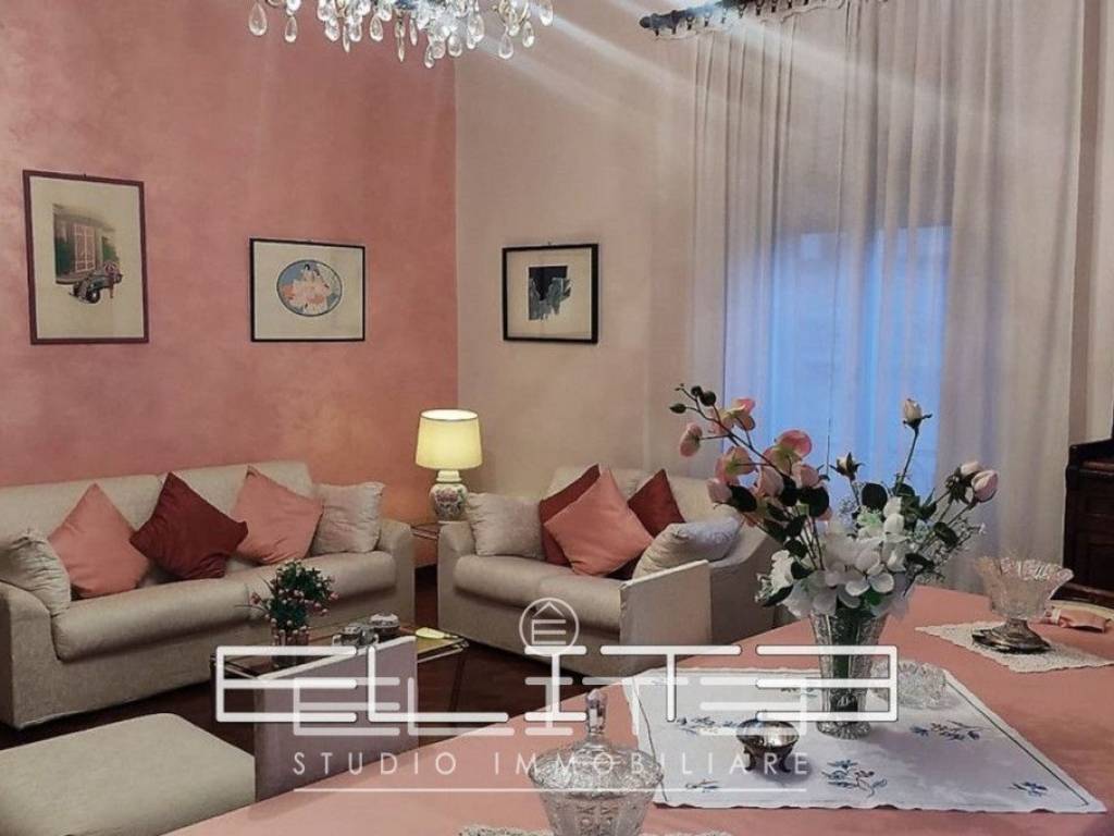 appartamento in vendita ad Ancona in zona Adriatico