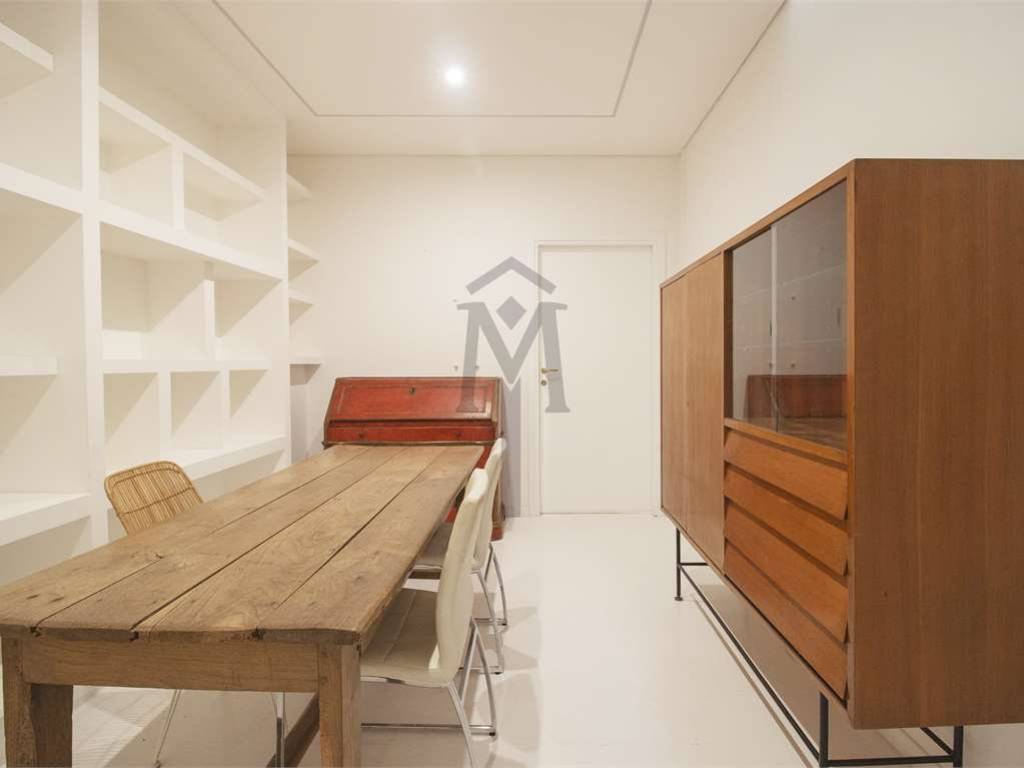 appartamento in vendita a Reggio nell'Emilia in zona Città Storica