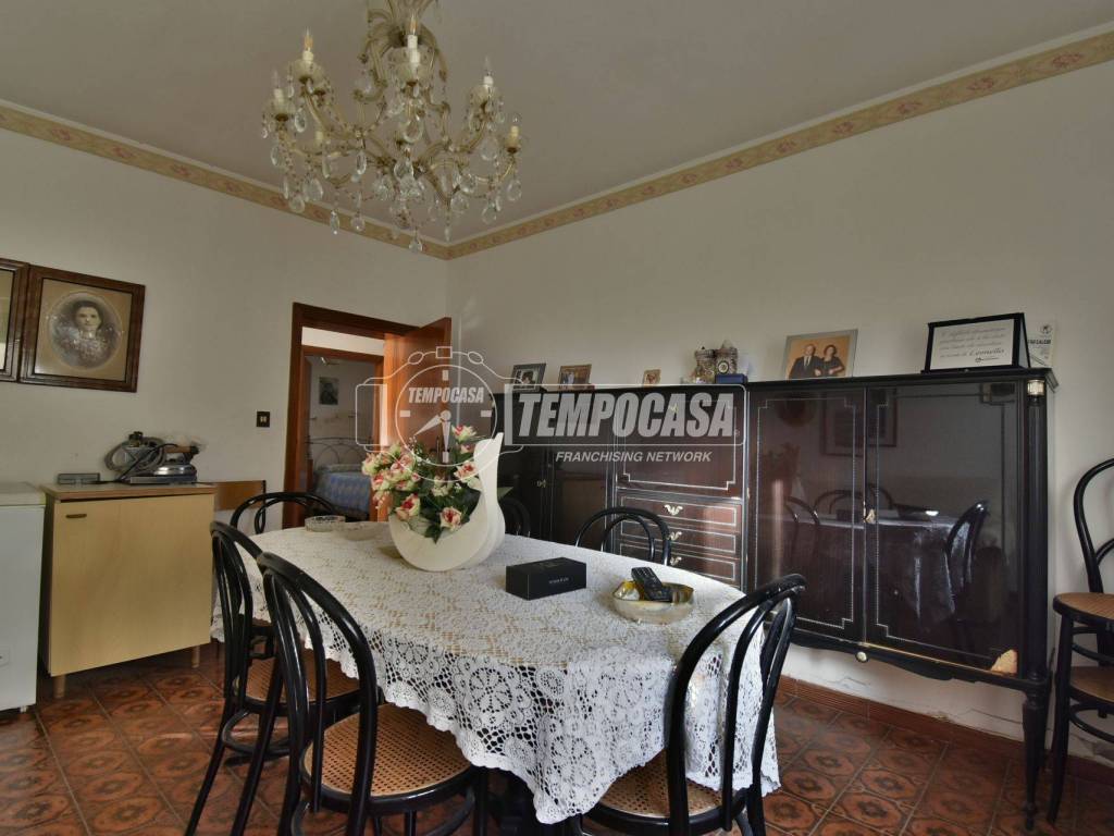 casa indipendente in vendita a Tolentino in zona San Martino