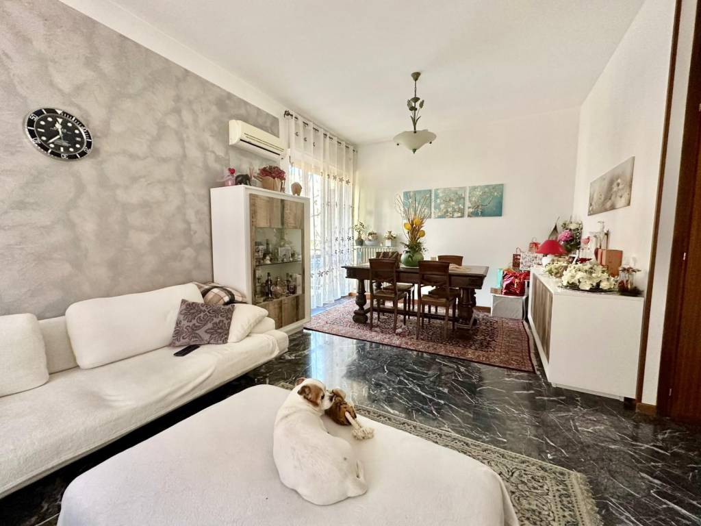 appartamento in vendita ad Asti in zona Manzoni