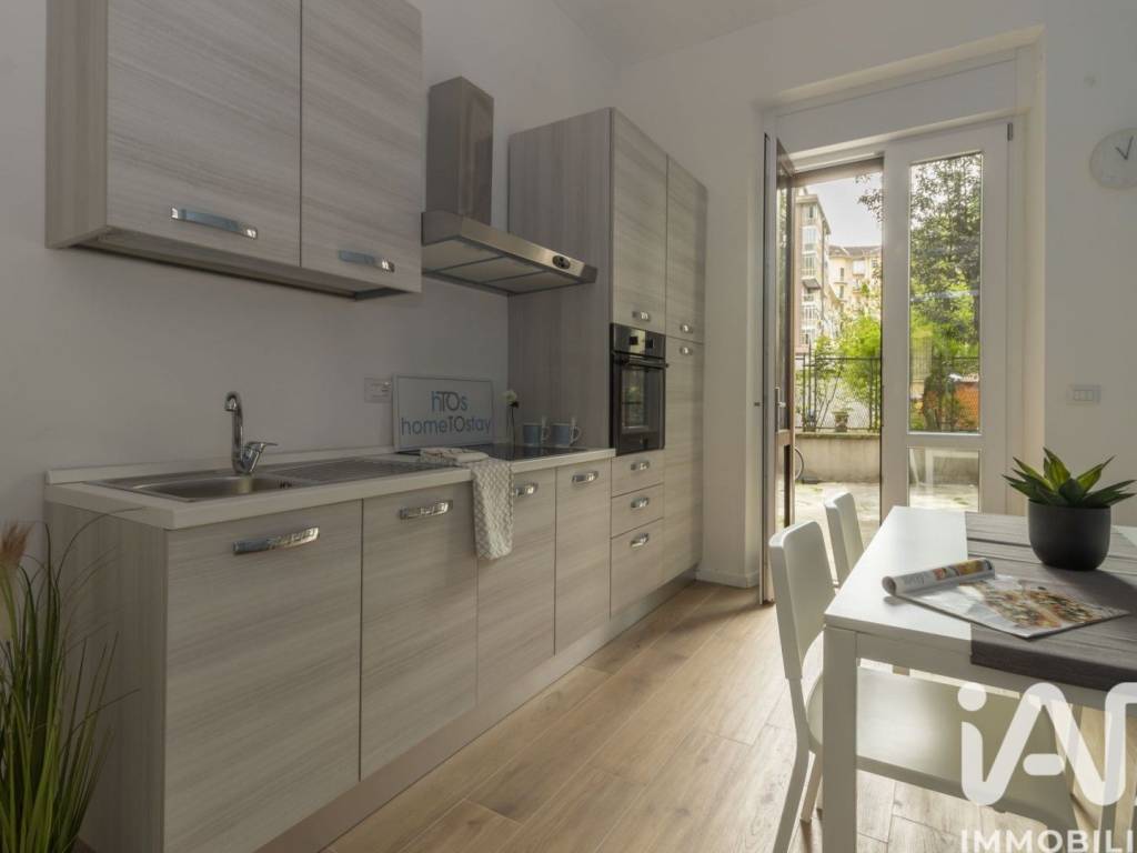 appartamento in vendita a Torino in zona Borgo San Paolo