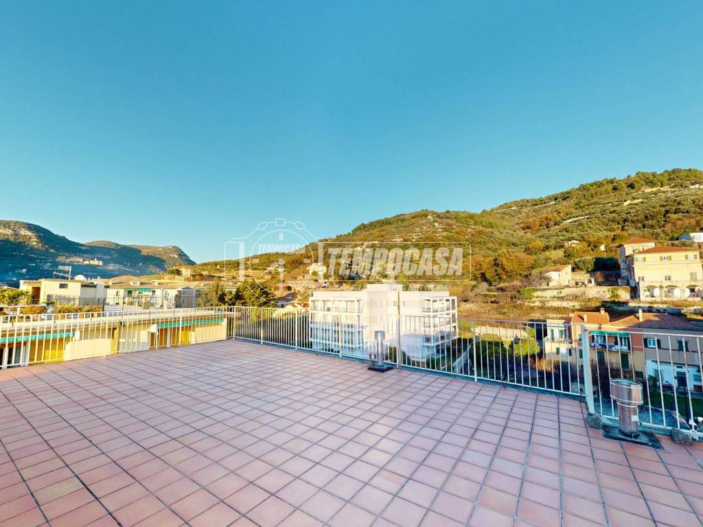 appartamento in vendita a Finale Ligure