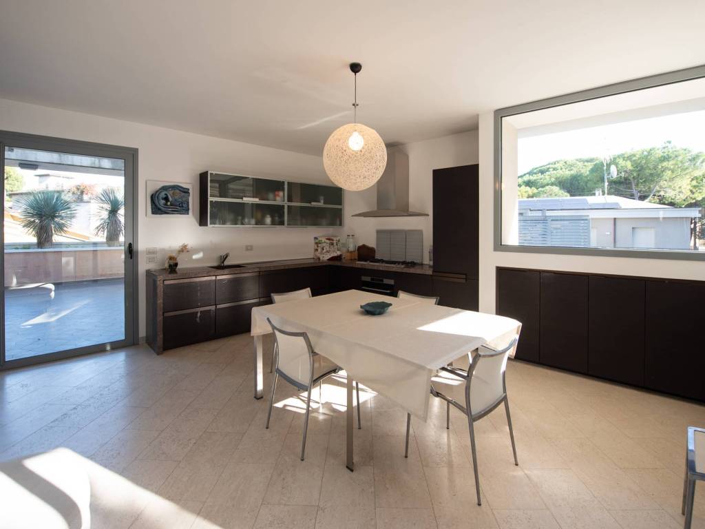 appartamento in vendita a Cervia in zona Milano Marittima