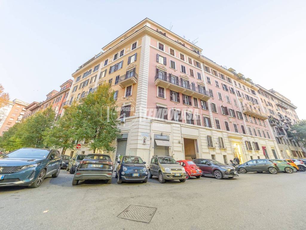 appartamento in vendita a Roma in zona Della Vittoria