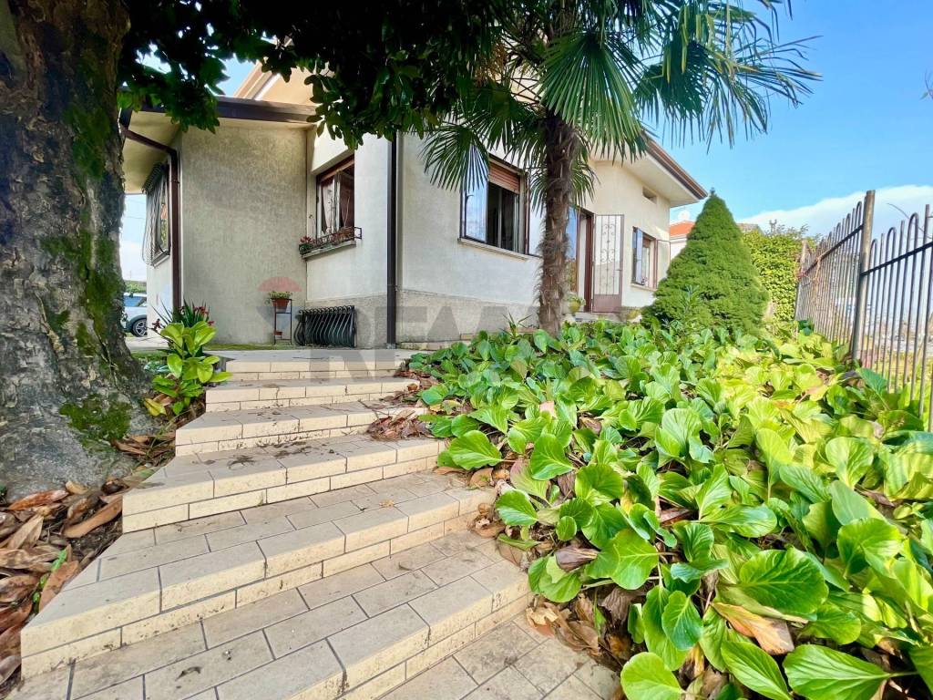 casa indipendente in vendita a Pozzuolo del Friuli