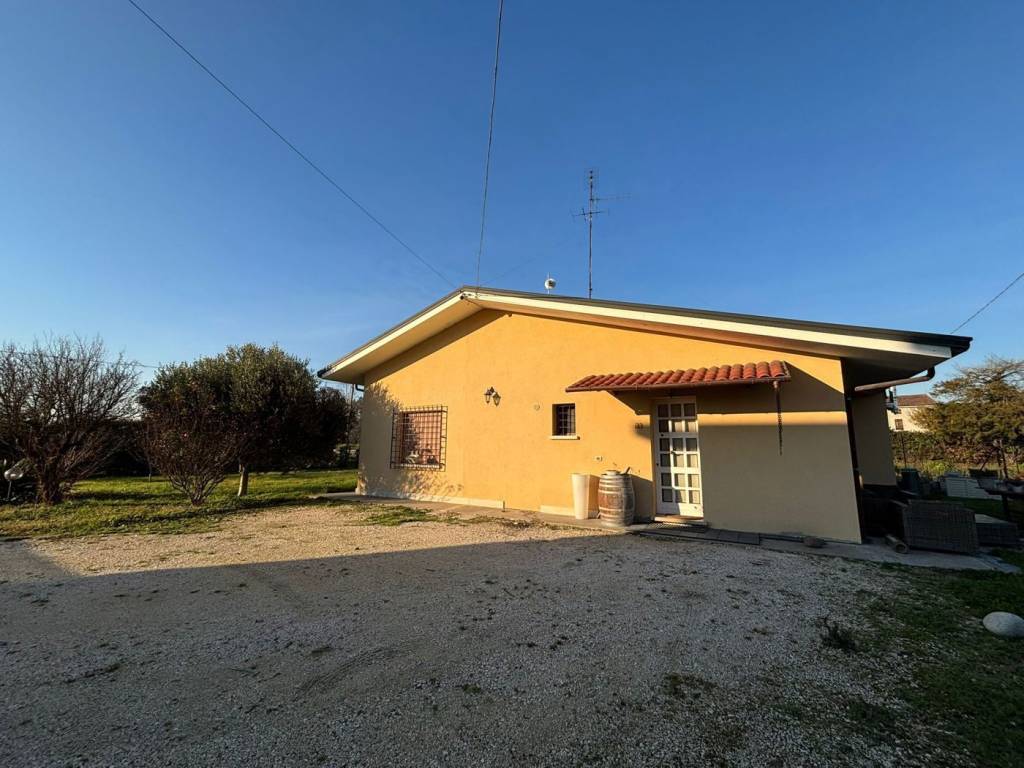 casa indipendente in vendita a Legnago