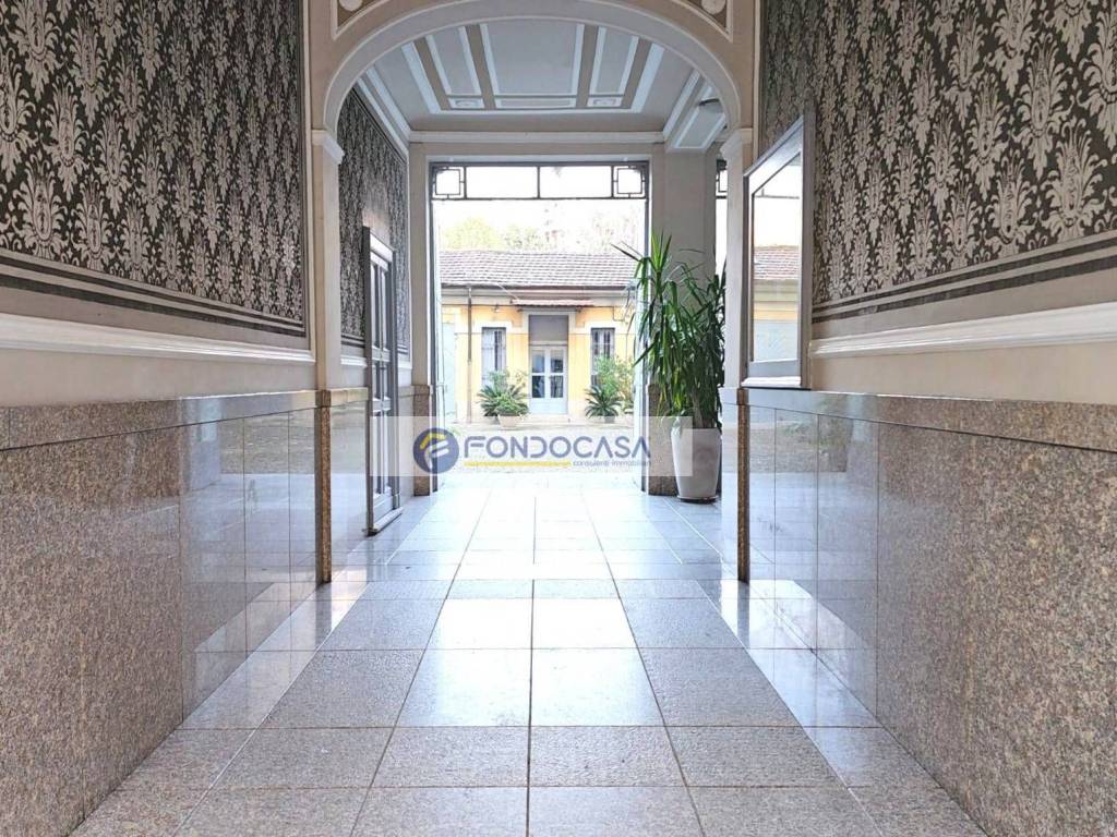 appartamento in vendita a Milano in zona Solari