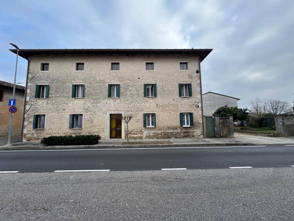 casa indipendente in vendita a Bagnaria Arsa