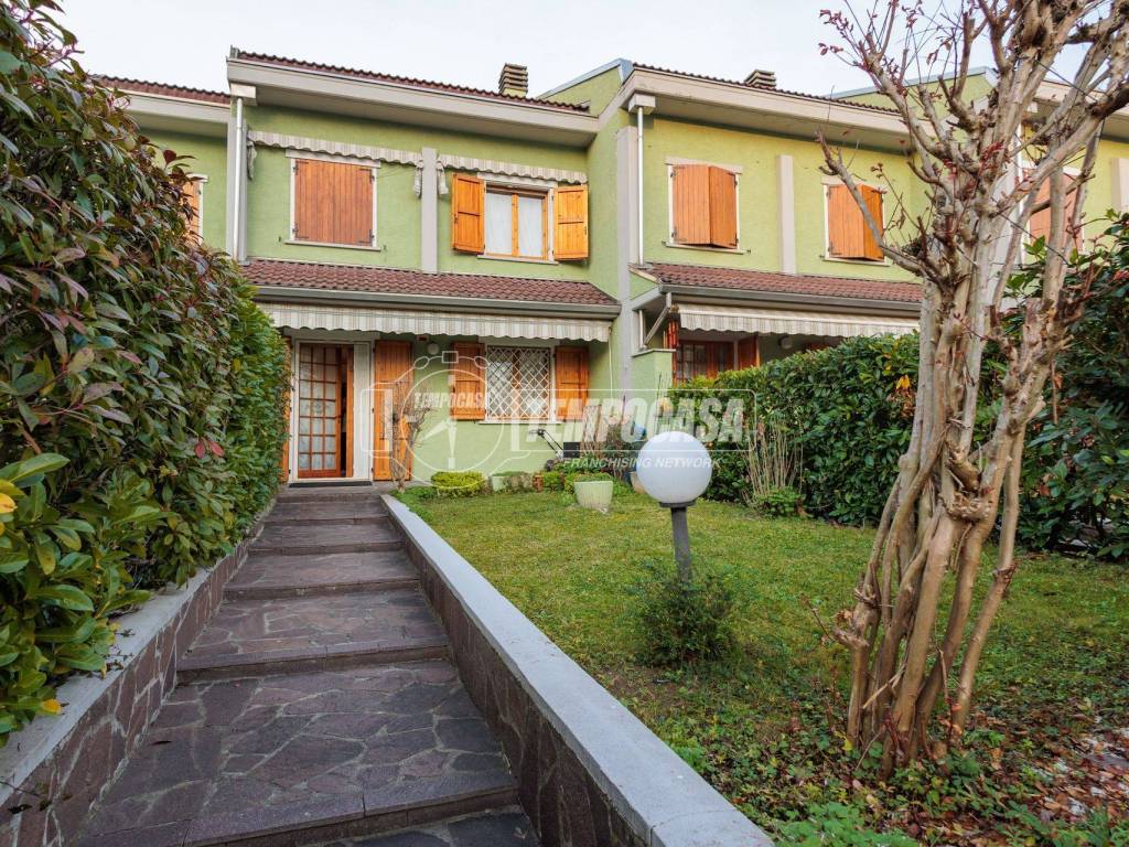 casa indipendente in vendita a Collecchio