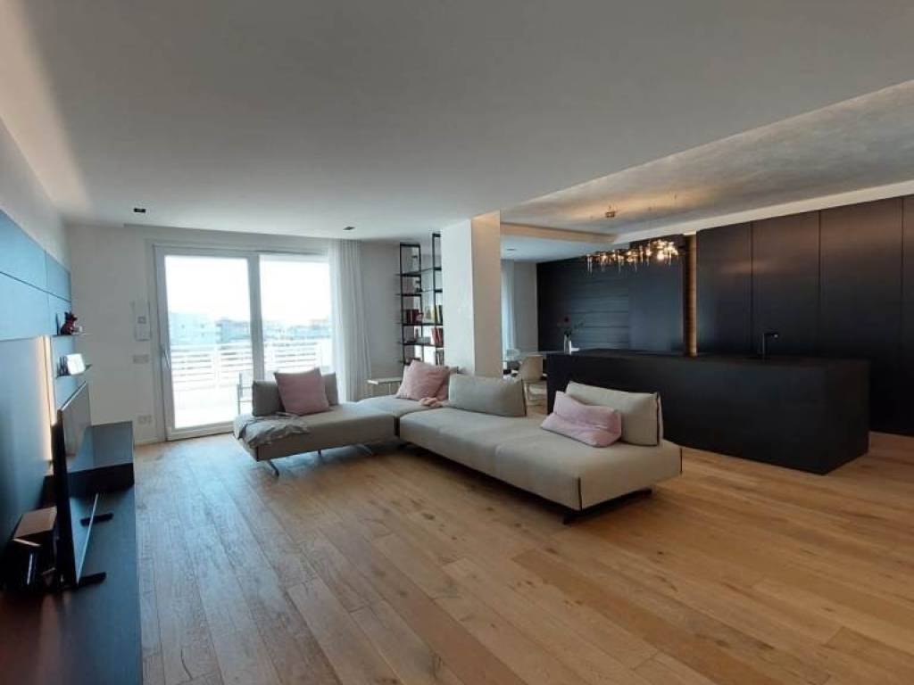 appartamento in vendita a Chioggia in zona Sottomarina