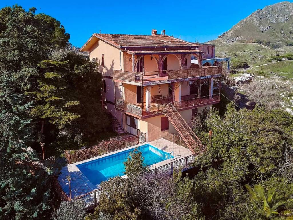 casa indipendente in vendita a Palermo in zona Calatafimi / Cuba
