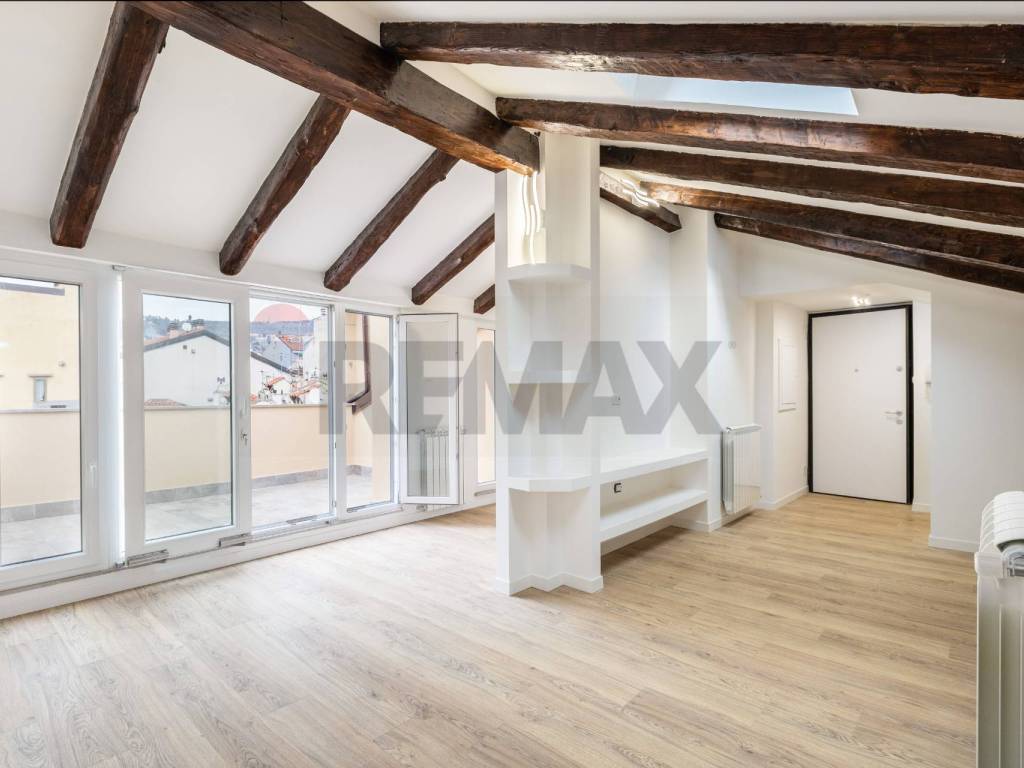 appartamento in vendita a Trieste in zona San Giacomo