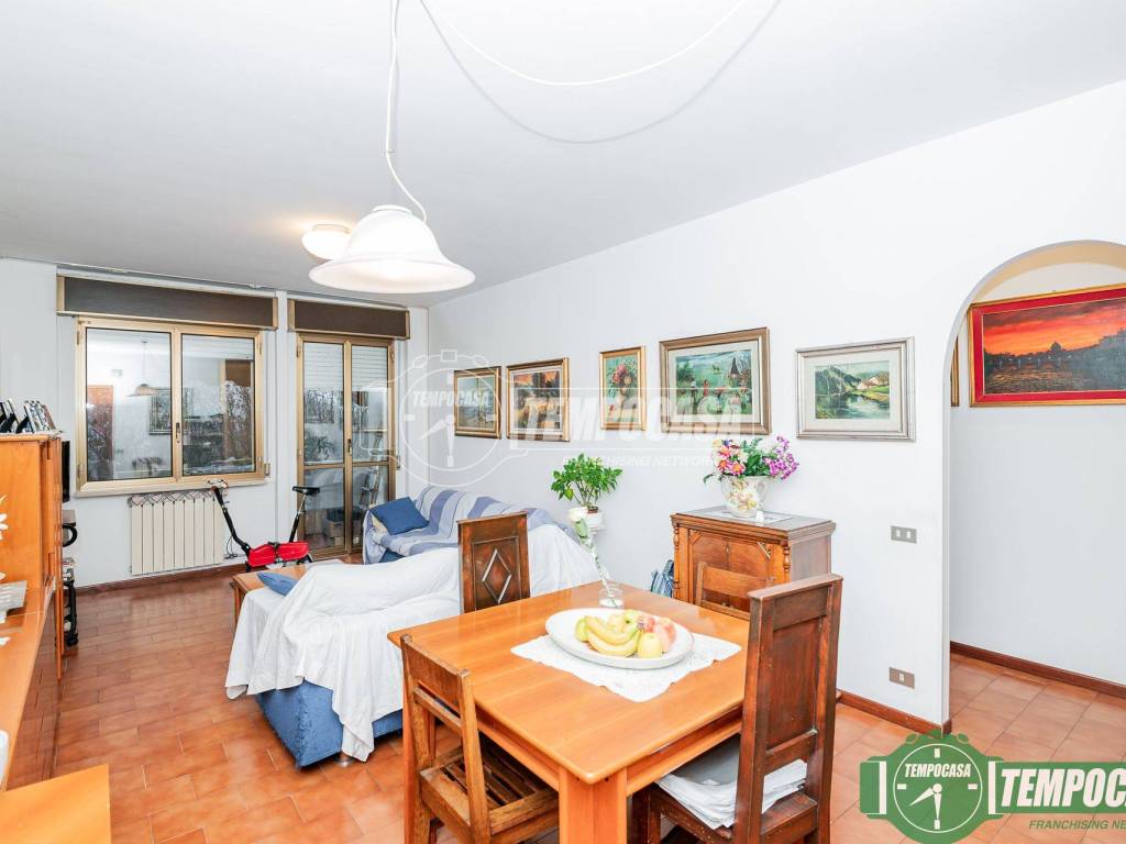 appartamento in vendita a Tavazzano con Villavesco in zona Tavazzano