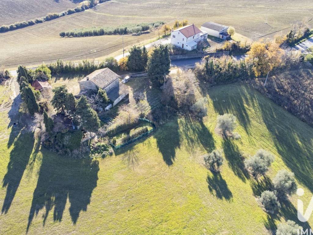 casa indipendente in vendita a Trecastelli