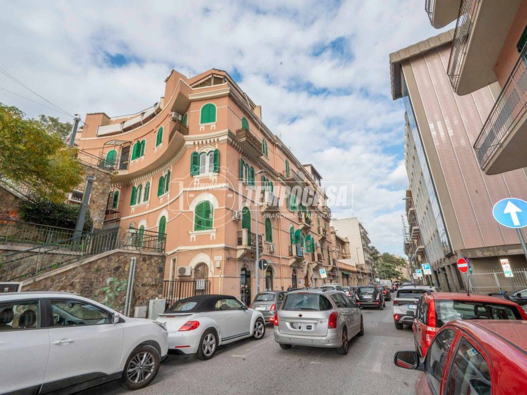 appartamento in vendita a Messina in zona Centro Storico