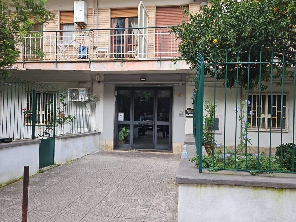 appartamento in vendita a Napoli in zona Posillipo