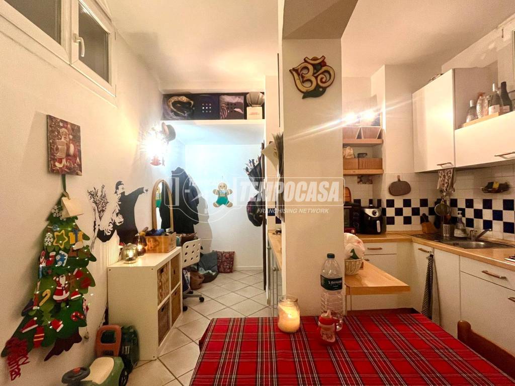 appartamento in vendita a Lecco in zona Pescarenico