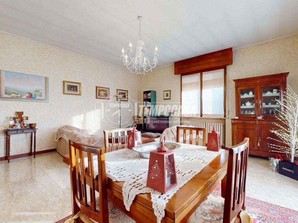 appartamento in vendita a Mantova in zona Tè Brunetti