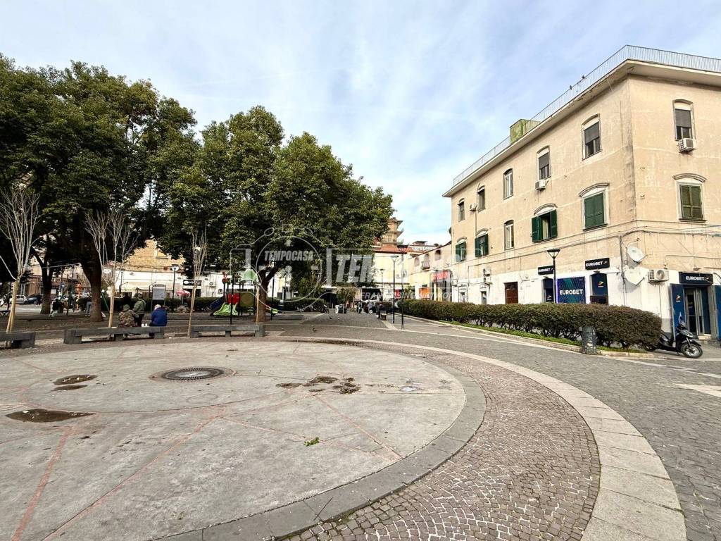 appartamento in vendita a Napoli in zona San Lorenzo