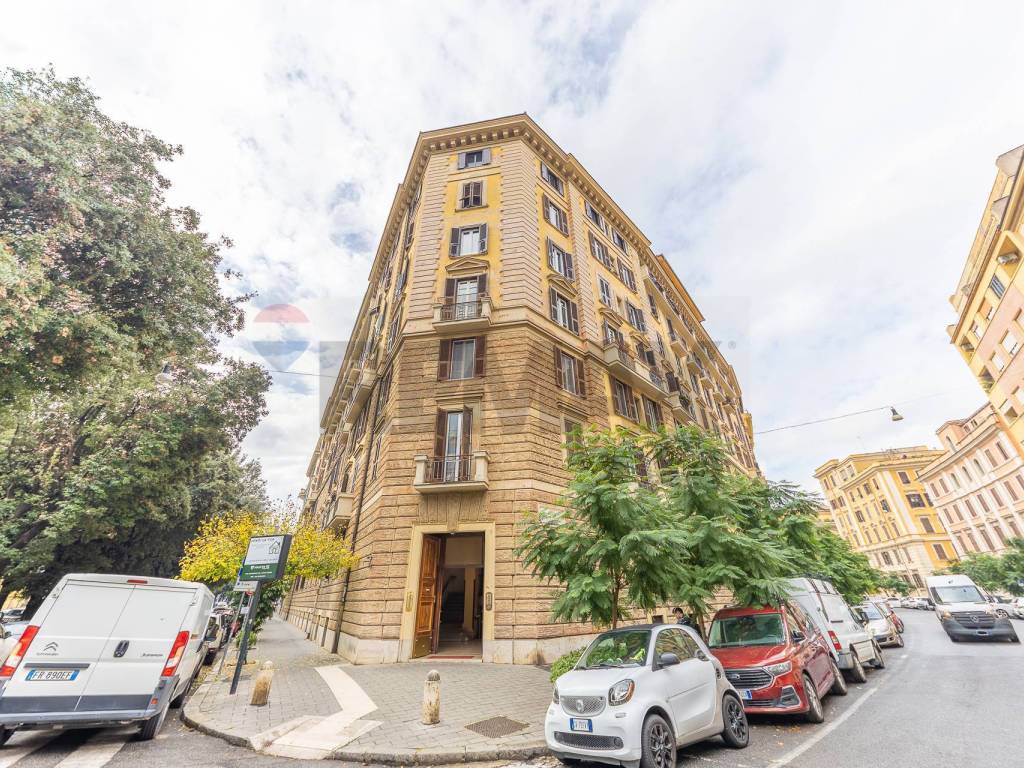 appartamento in vendita a Roma in zona Della Vittoria