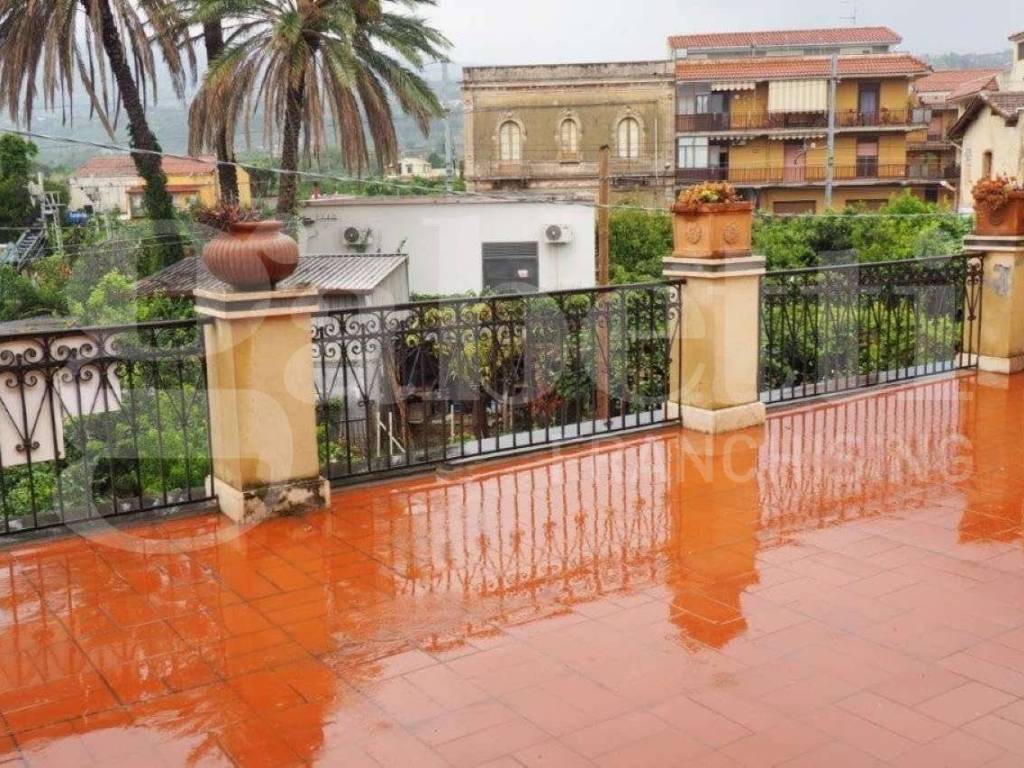 casa indipendente in vendita a Fiumefreddo di Sicilia