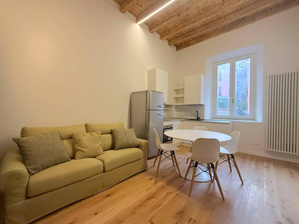 appartamento in affitto a Milano in zona Cadorna