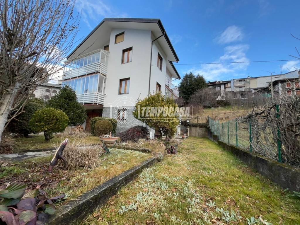 casa indipendente in vendita ad Alpette