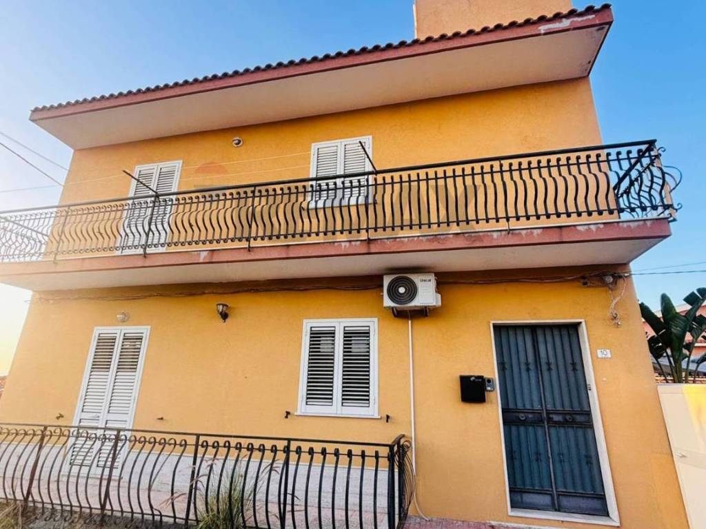 casa indipendente in vendita ad Augusta