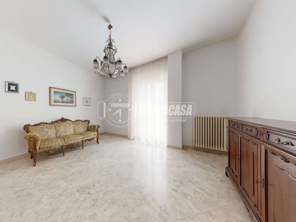 appartamento in vendita a Turi