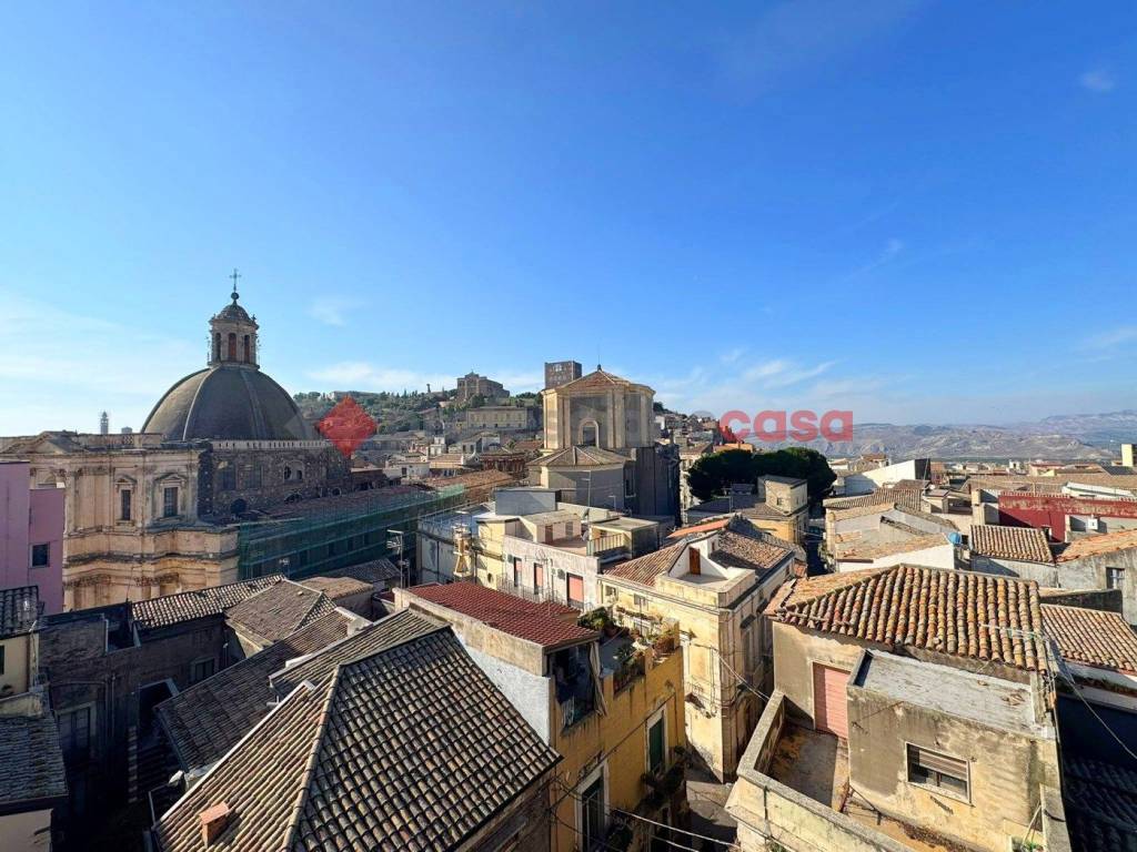appartamento in vendita a Paternò in zona Centro Storico