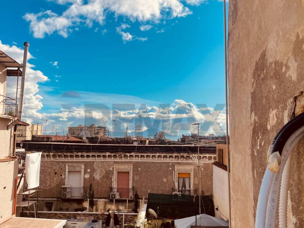 appartamento in vendita a Napoli in zona Stella